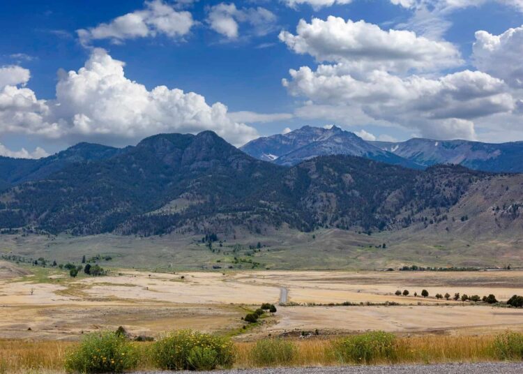 The Greatest Off-Season Vacation Locations: When to Go to for Fewer Crowds and Higher Worth