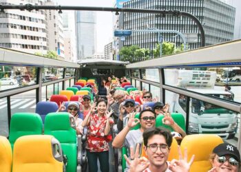 Learn how to Get Tickets for the Hop On & Hop Off Osaka Marvel Loop Bus!