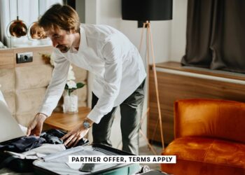 Which mid-tier resort card is the most suitable choice for you?