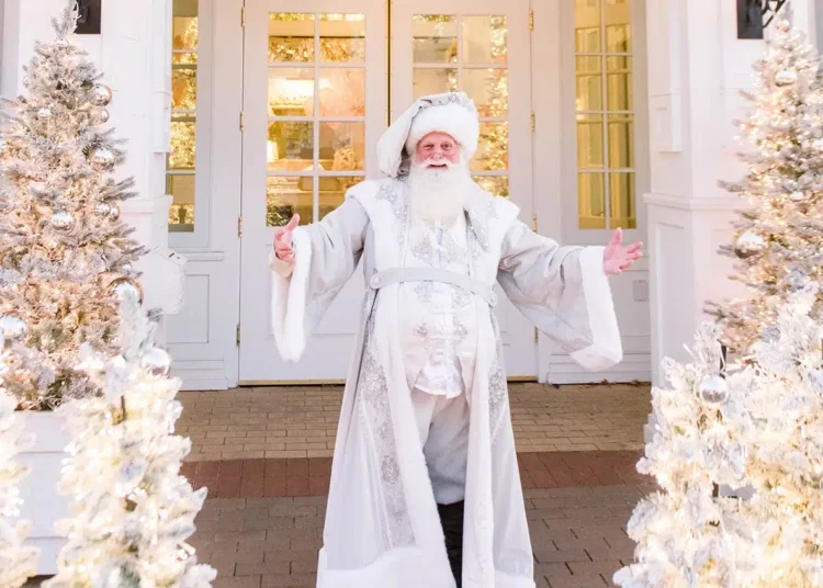 New $200 Santa Claus Christmas Dinner Coming to Cake Bake Store Restaurant at Disney World