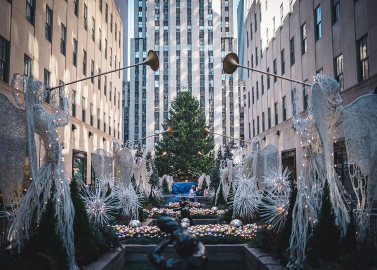 » The BEST Issues To Do At Christmas in NYC in 2025
