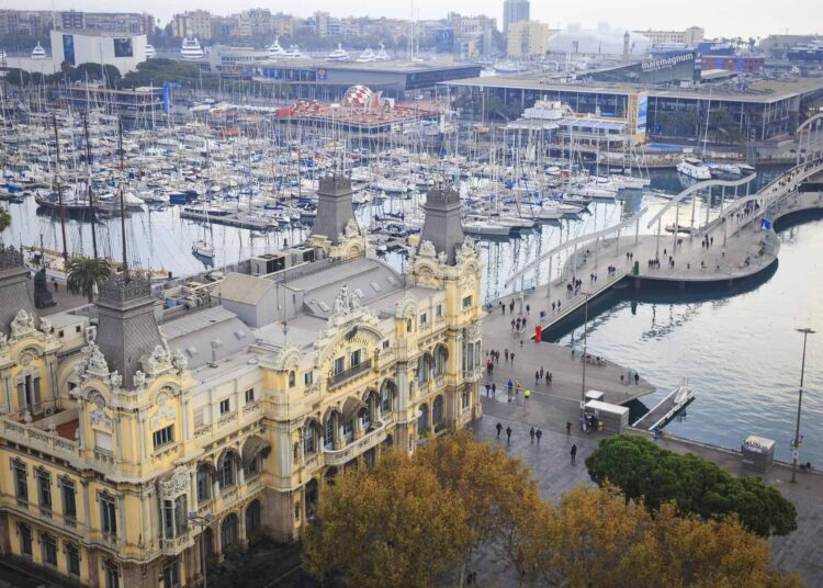 The right way to Mix Mainland Spain + Islands on One Winter Journey: 10-Day Itinerary