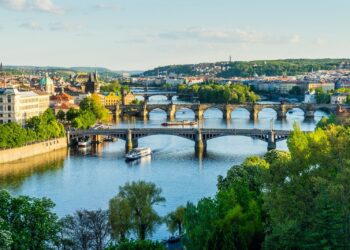 Atmos Rewards deal: Fly to Prague or Budapest for 55K factors