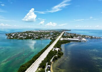 Florida Tenting on a Finances: RV and Tent Choices for Exploring the Sunshine State